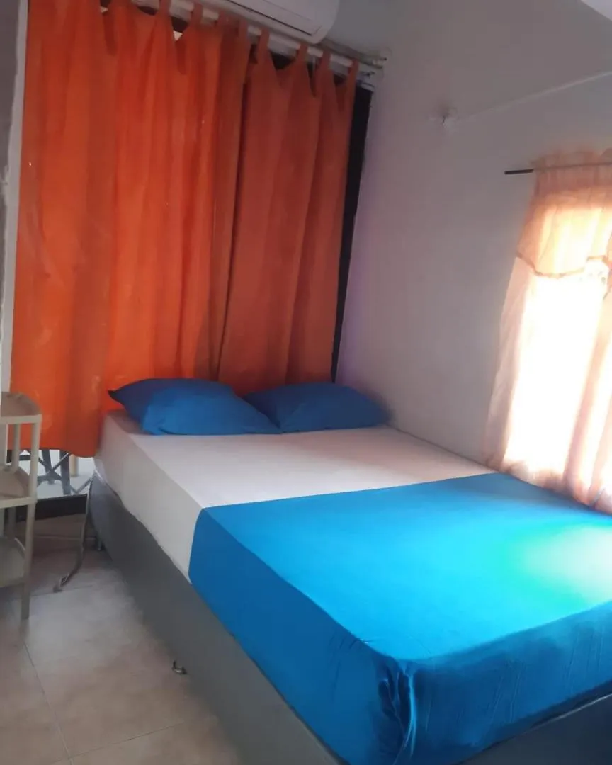 New Iguana House Hotel Cartagena
